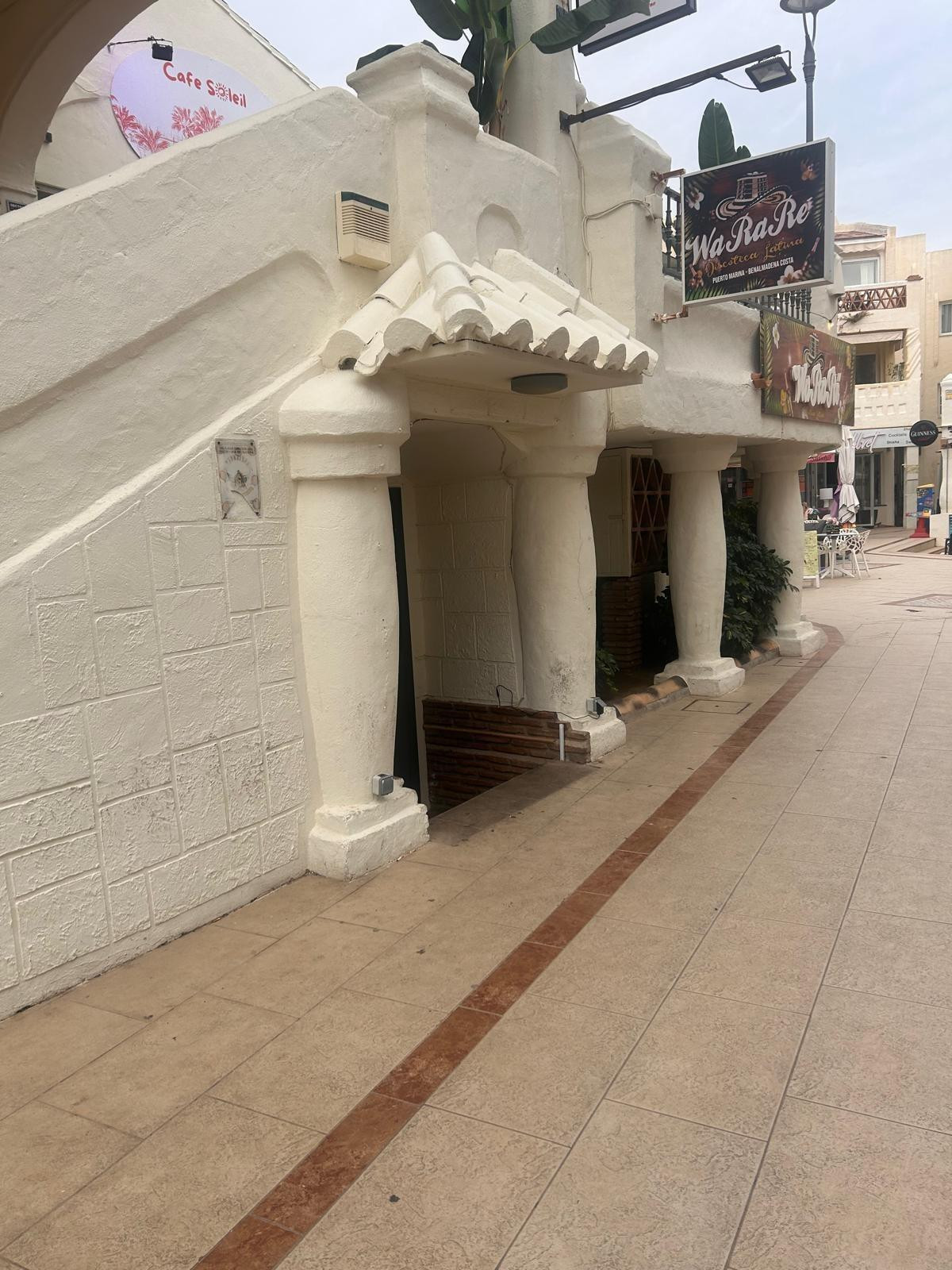 Se vende Local comercial  en Costa Del Sol, Málaga, España