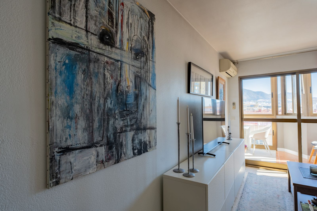 2 Bed Apartment for sale in Fuengirola Costa Del Sol, Málaga, Spain