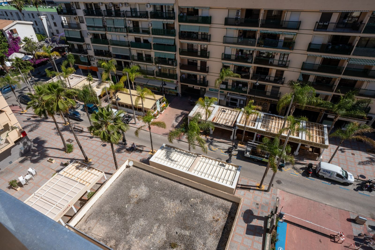 2 Bed Apartment for sale in Fuengirola Costa Del Sol, Málaga, Spain