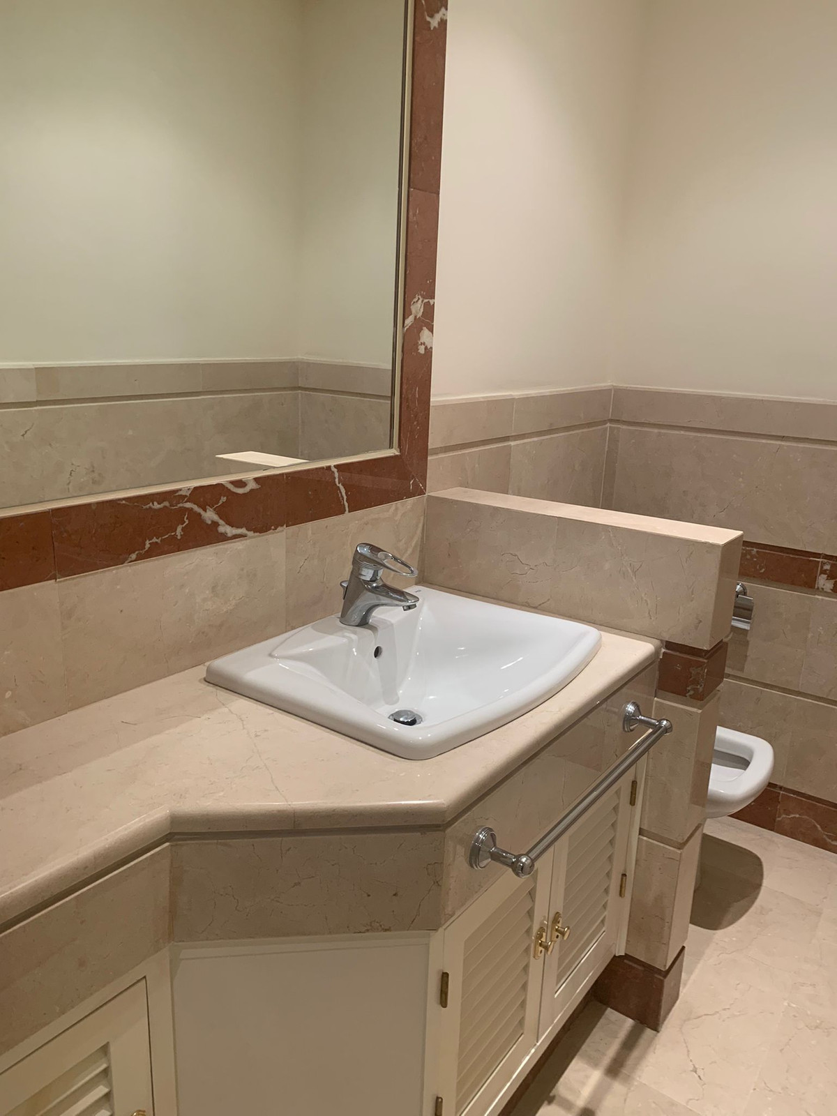 Se vende Apartamento Planta Baja de 3 dormitorios en Costa Del Sol, Málaga, España