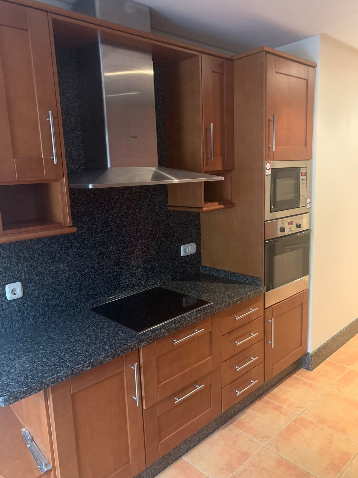 Se vende Apartamento Planta Baja de 3 dormitorios en Costa Del Sol, Málaga, España
