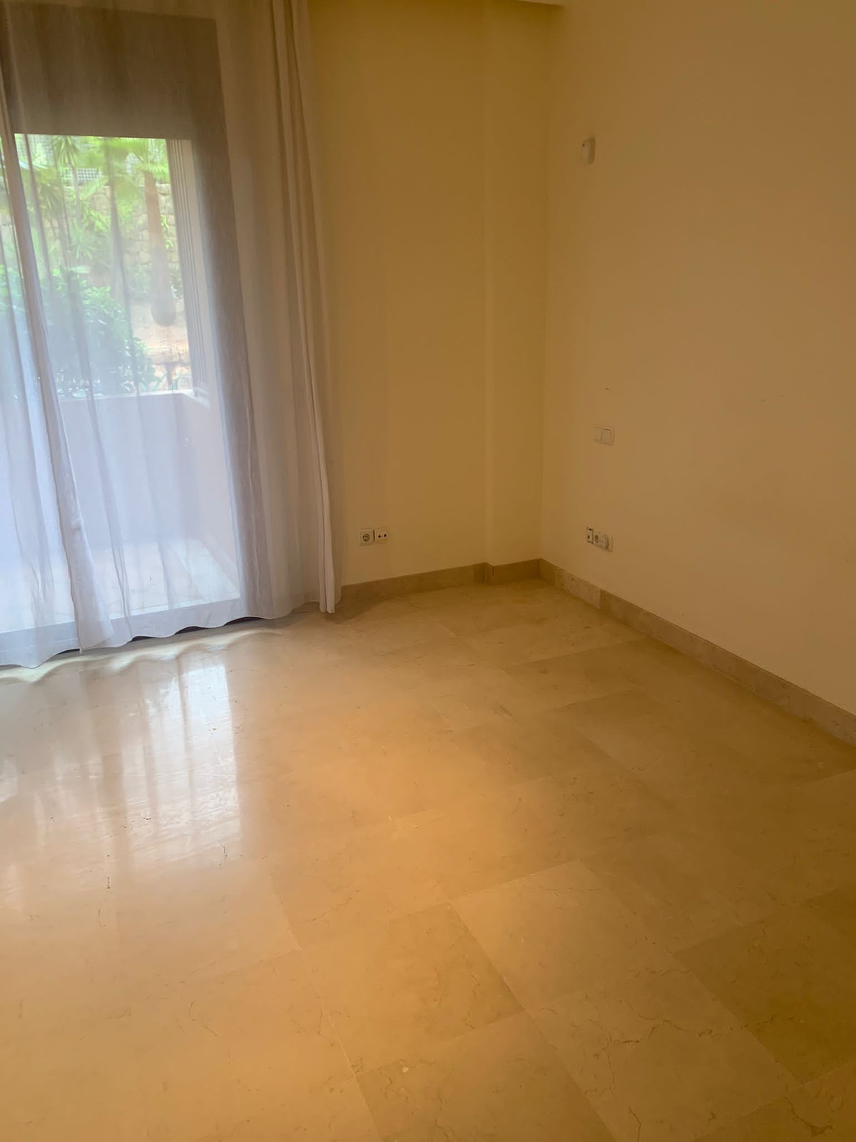 Se vende Apartamento Planta Baja de 3 dormitorios en Costa Del Sol, Málaga, España