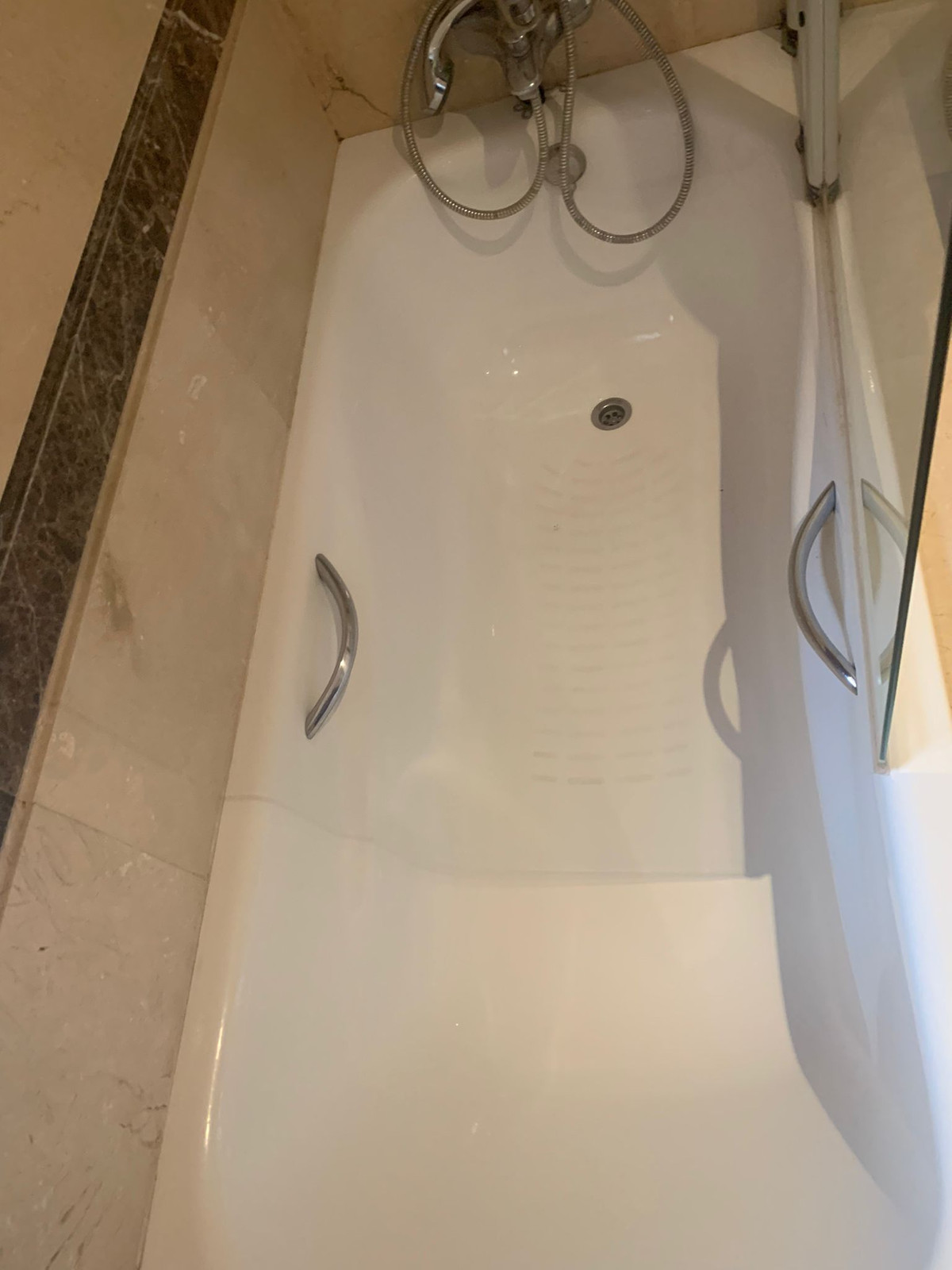Se vende Apartamento Planta Baja de 3 dormitorios en Costa Del Sol, Málaga, España