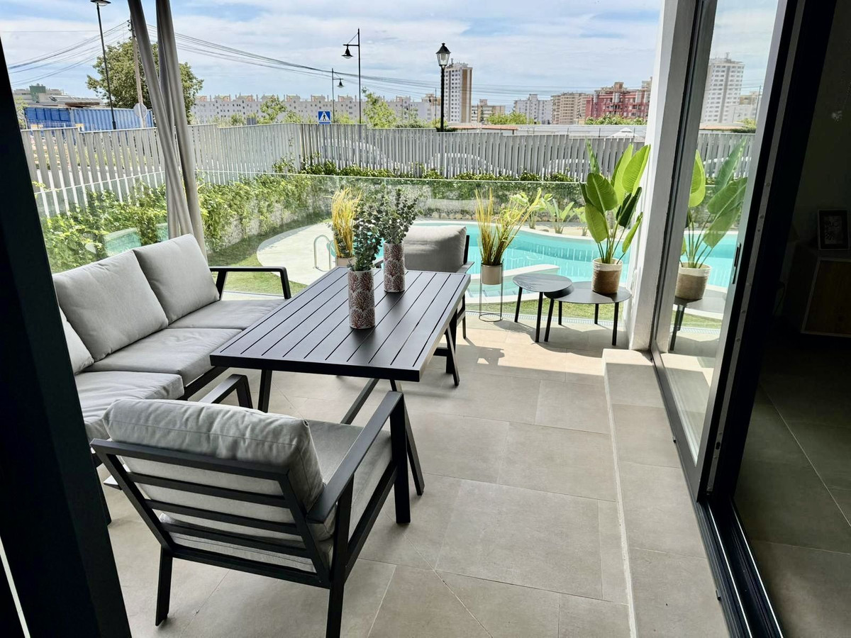 Se vende Apartamento Planta Baja de 3 dormitorios en Costa Del Sol, Málaga, España