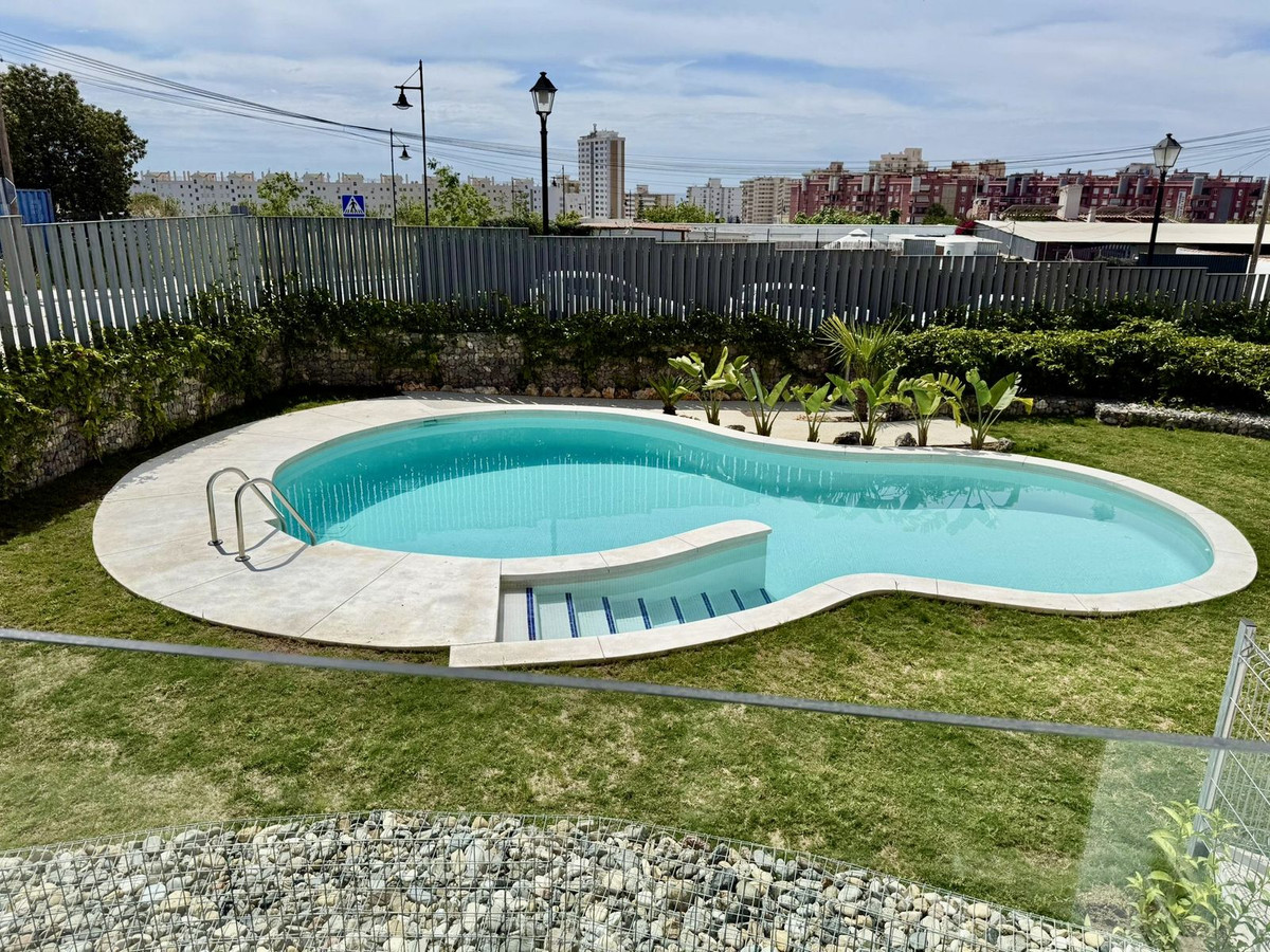Se vende Apartamento Planta Baja de 3 dormitorios en Costa Del Sol, Málaga, España