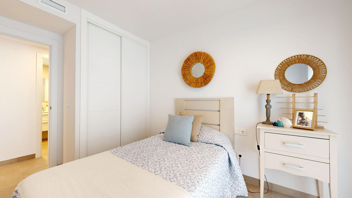 Se vende Apartamento Planta Baja de 3 dormitorios en Costa Del Sol, Málaga, España