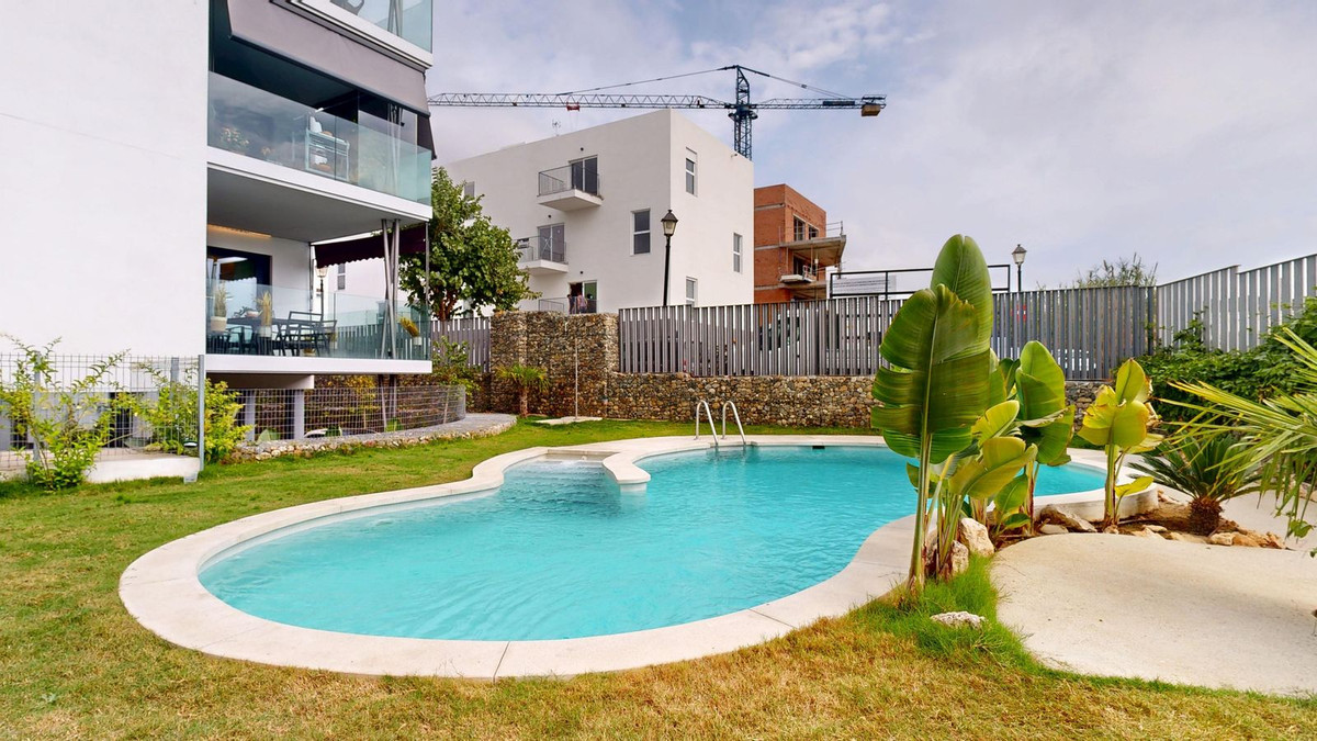 Se vende Apartamento Planta Baja de 3 dormitorios en Costa Del Sol, Málaga, España