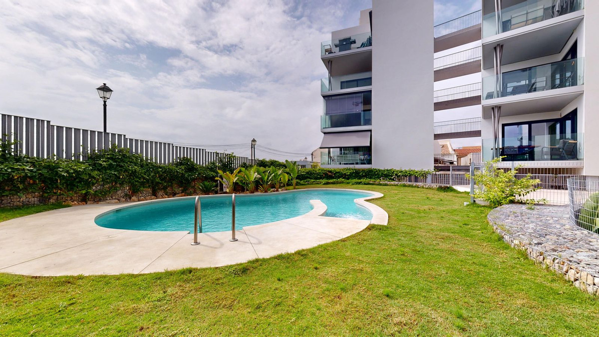 Se vende Apartamento Planta Baja de 3 dormitorios en Costa Del Sol, Málaga, España