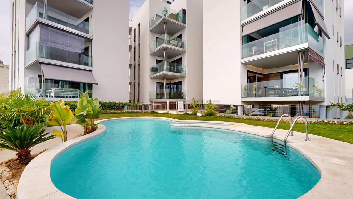 Se vende Apartamento Planta Baja de 3 dormitorios en Costa Del Sol, Málaga, España