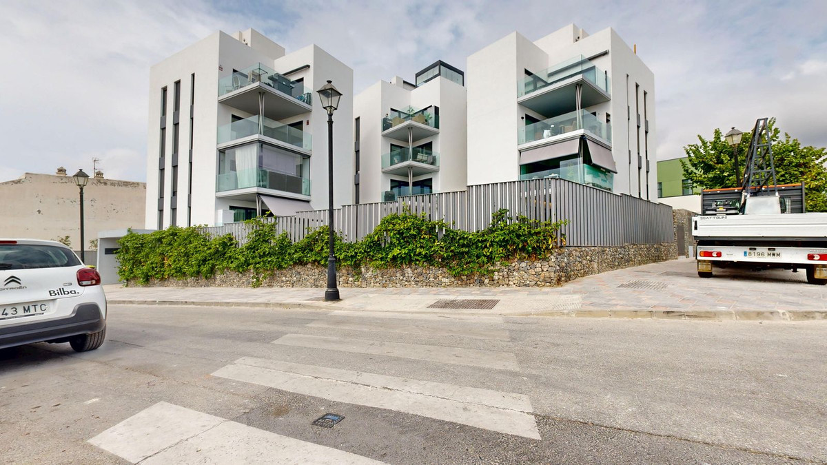 Se vende Apartamento Planta Baja de 3 dormitorios en Costa Del Sol, Málaga, España