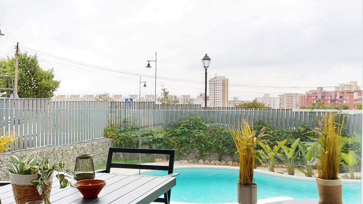 Se vende Apartamento Planta Baja de 3 dormitorios en Costa Del Sol, Málaga, España