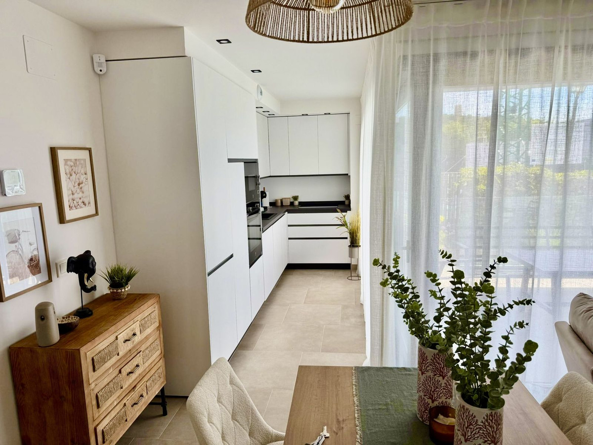 Se vende Apartamento Planta Baja de 3 dormitorios en Costa Del Sol, Málaga, España