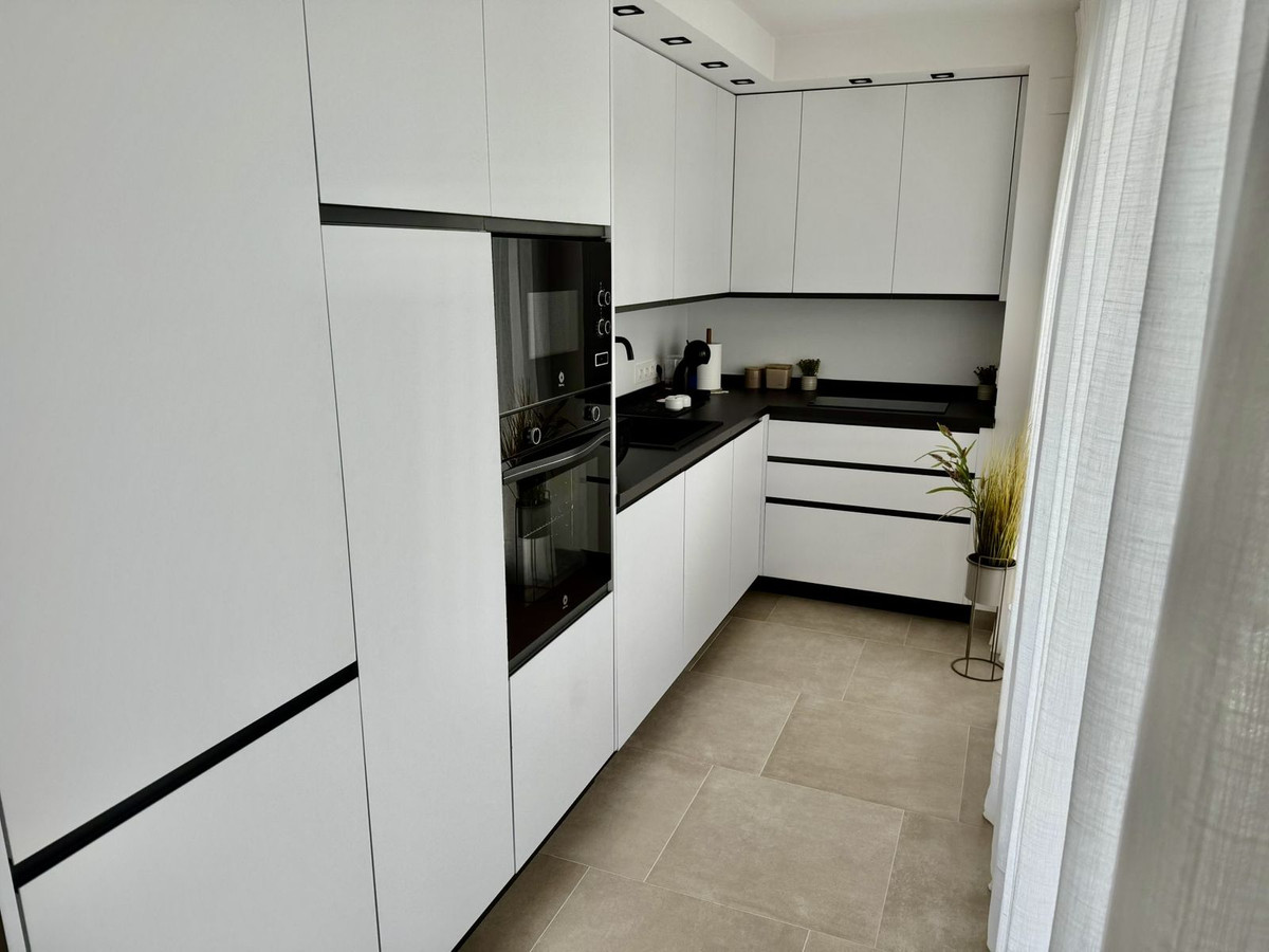 Se vende Apartamento Planta Baja de 3 dormitorios en Costa Del Sol, Málaga, España