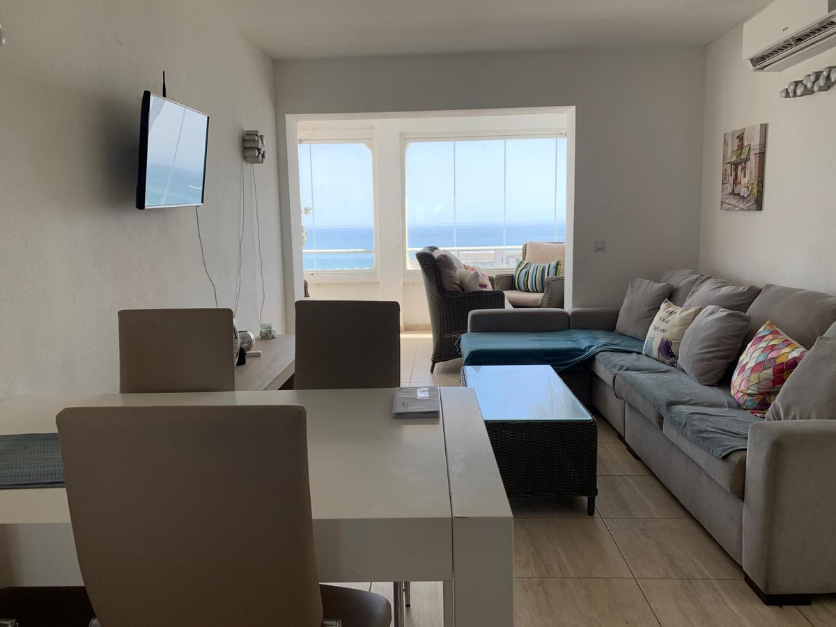Se vende Apartamento Planta Media de 2 dormitorios en Costa Del Sol, Málaga, España