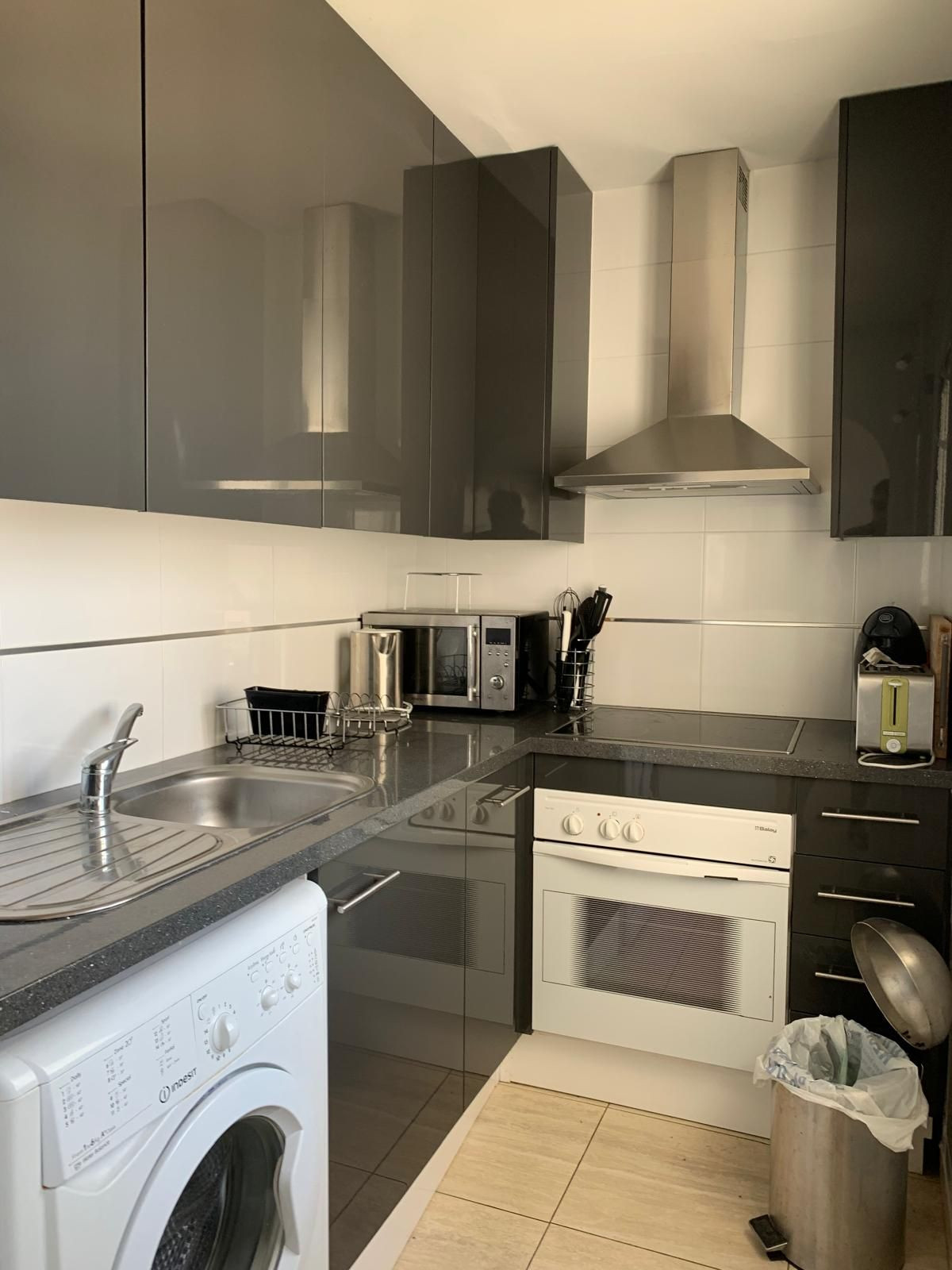 Se vende Apartamento Planta Media de 2 dormitorios en Costa Del Sol, Málaga, España