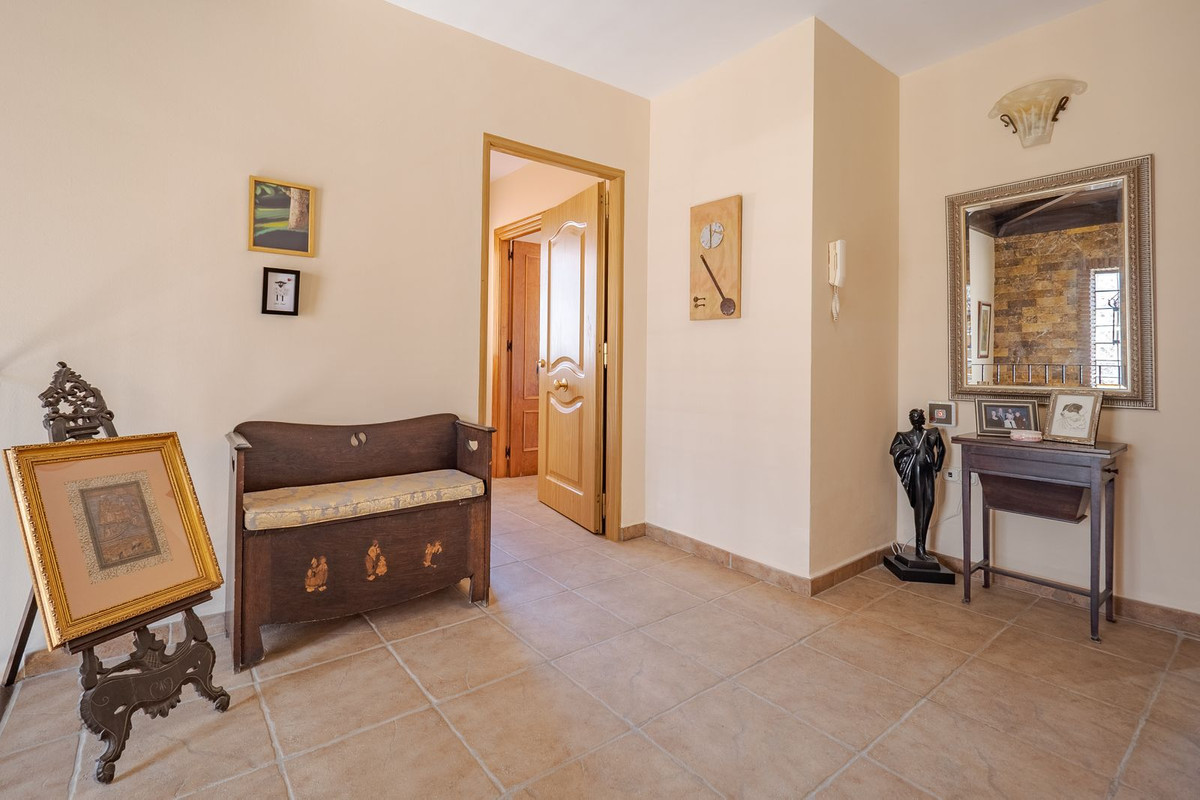 Se vende Villa - Chalet de 5 dormitorios en Costa Del Sol, Málaga, España