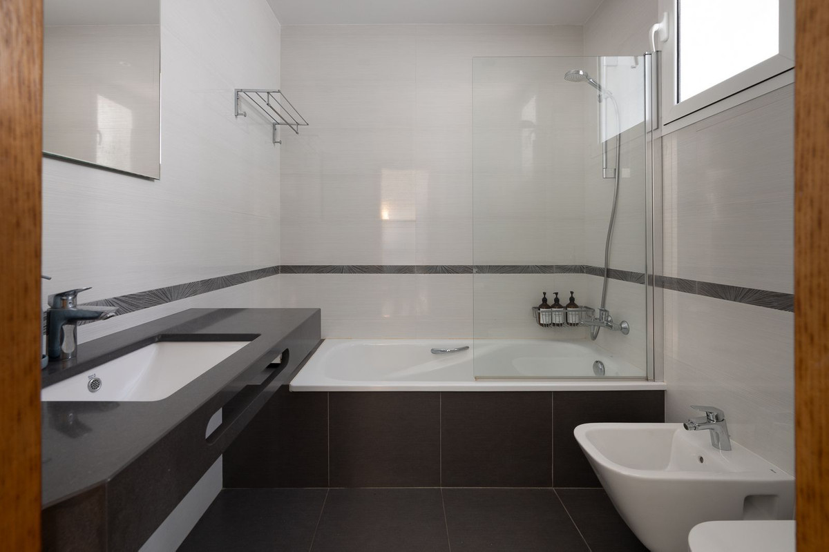 3 Bed Apartment for sale in Riviera Del Sol Costa Del Sol, Málaga, Spain