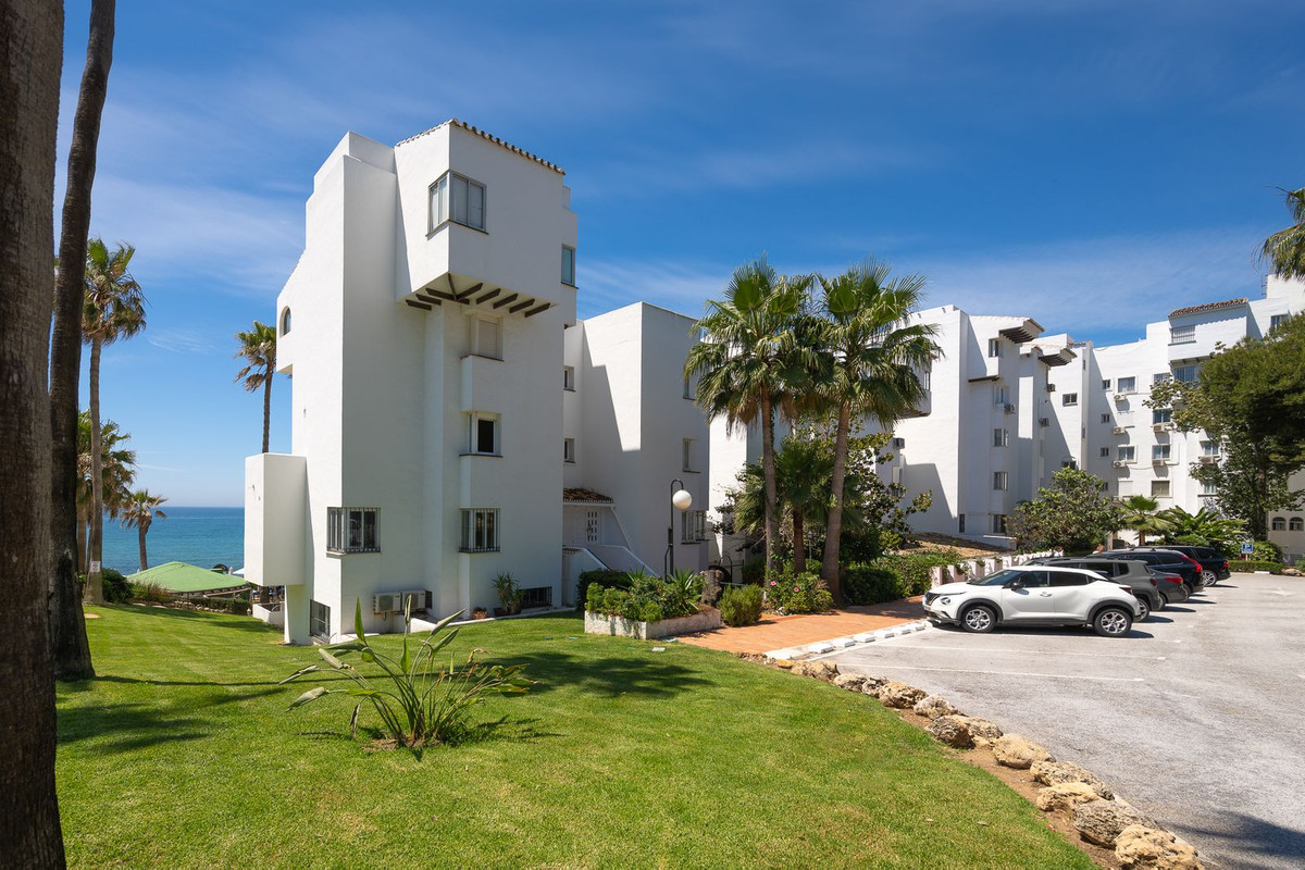 3 Bed Apartment for sale in Riviera Del Sol Costa Del Sol, Málaga, Spain