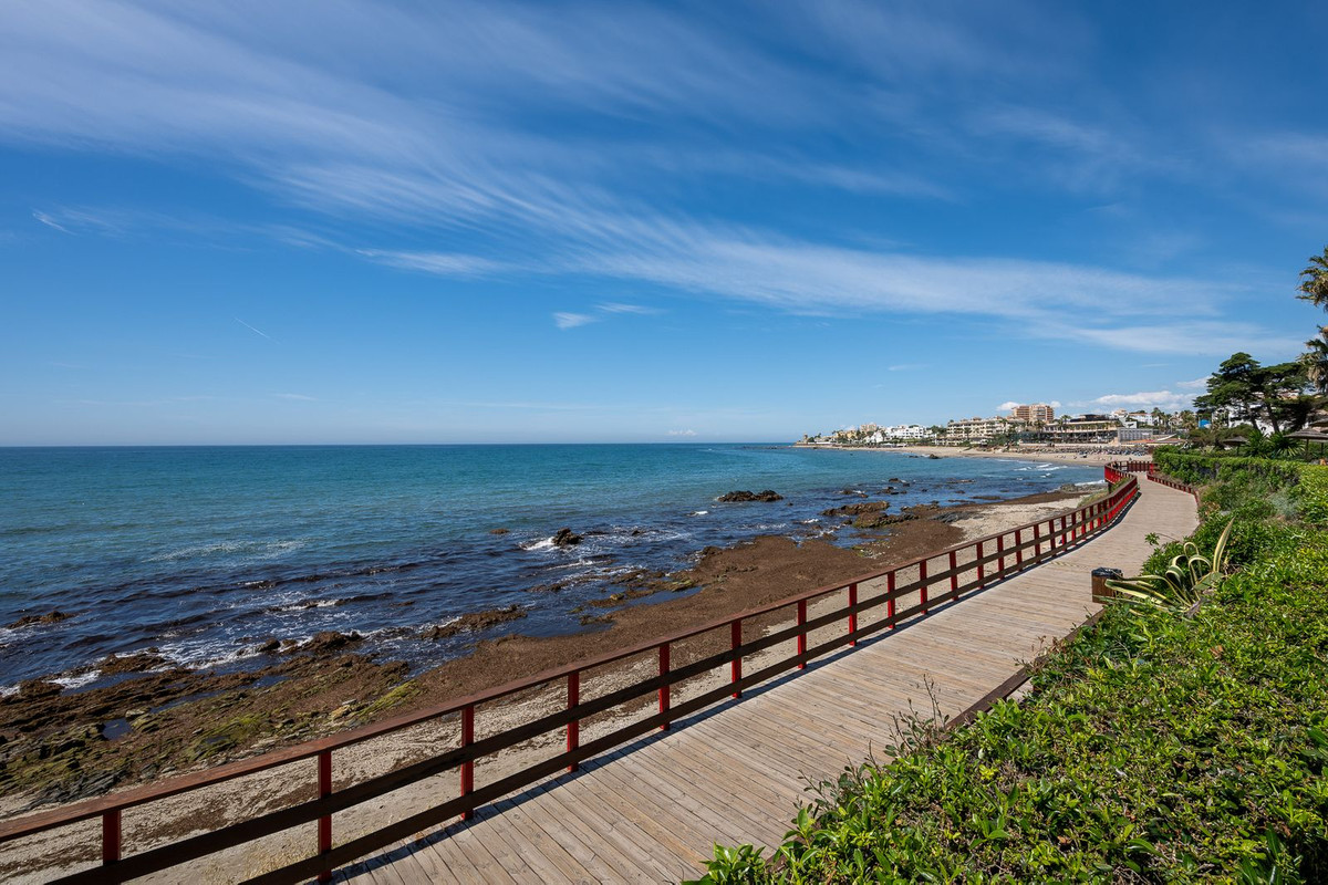 3 Bed Apartment for sale in Riviera Del Sol Costa Del Sol, Málaga, Spain
