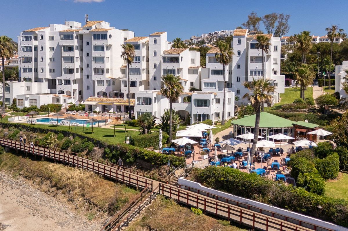 3 Bed Apartment for sale in Riviera Del Sol Costa Del Sol, Málaga, Spain