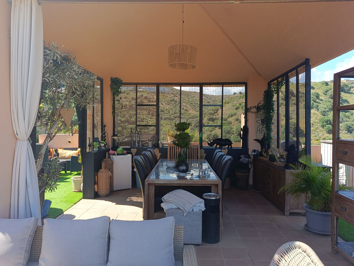 3 Bed Apartment for sale in Calahonda Costa Del Sol, Málaga, Spain