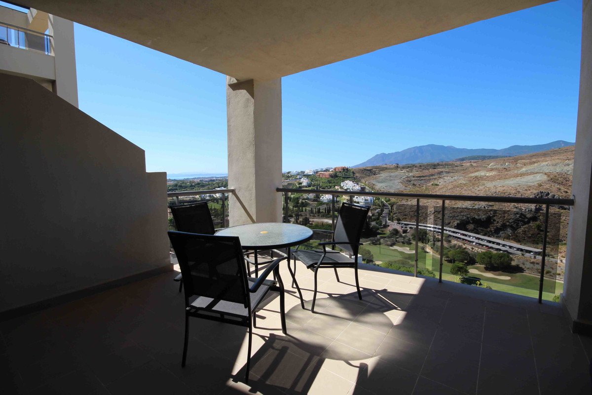 Se vende Apartamento Planta Media de 2 dormitorios en Costa Del Sol, Málaga, España