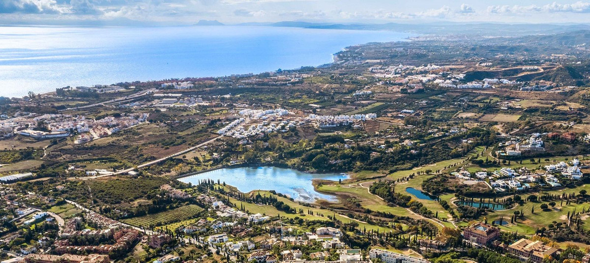 Se vende Apartamento Planta Media de 2 dormitorios en Costa Del Sol, Málaga, España