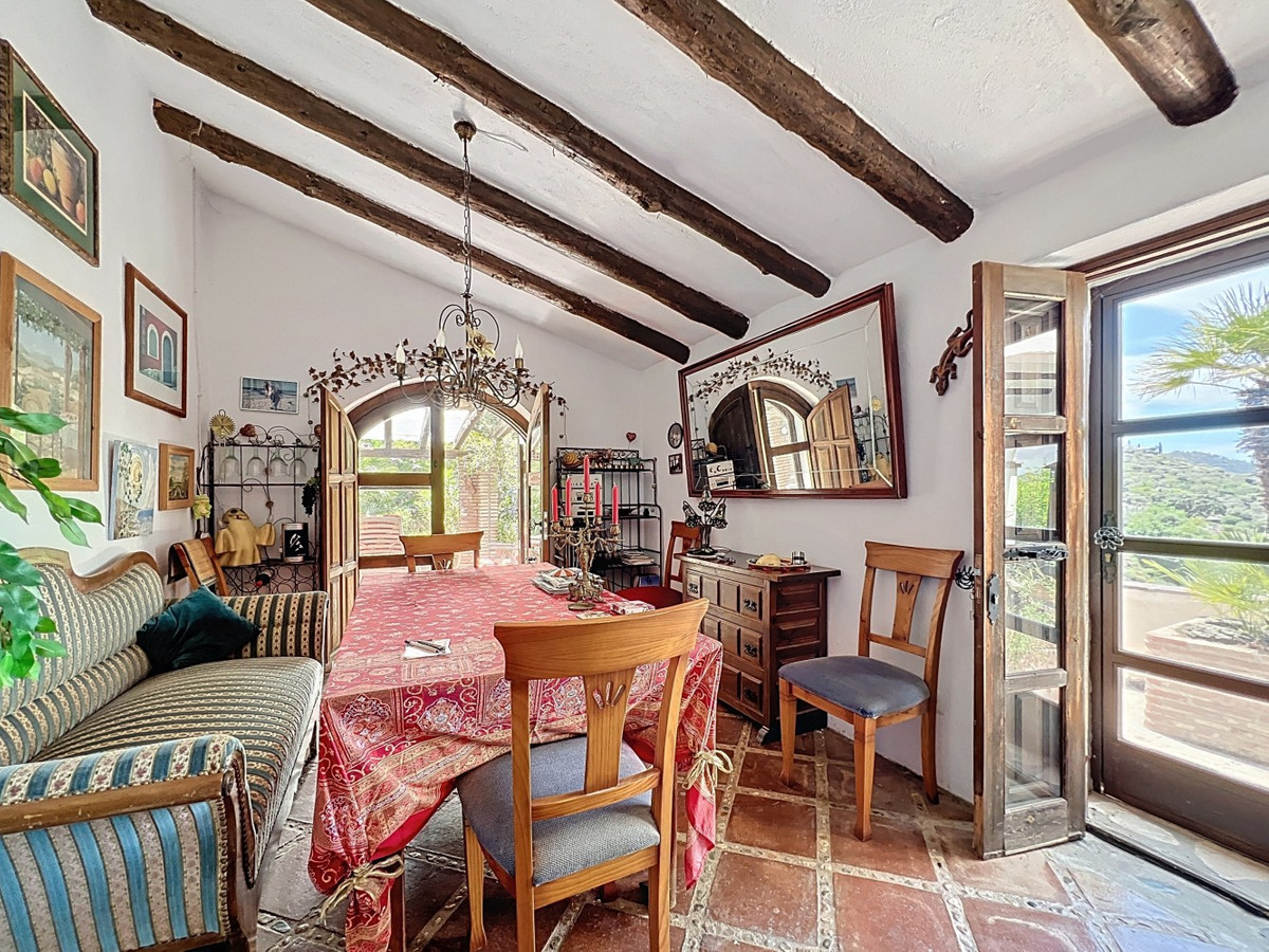 Se vende Villa - Chalet de 3 dormitorios en Costa Del Sol East, Málaga, España