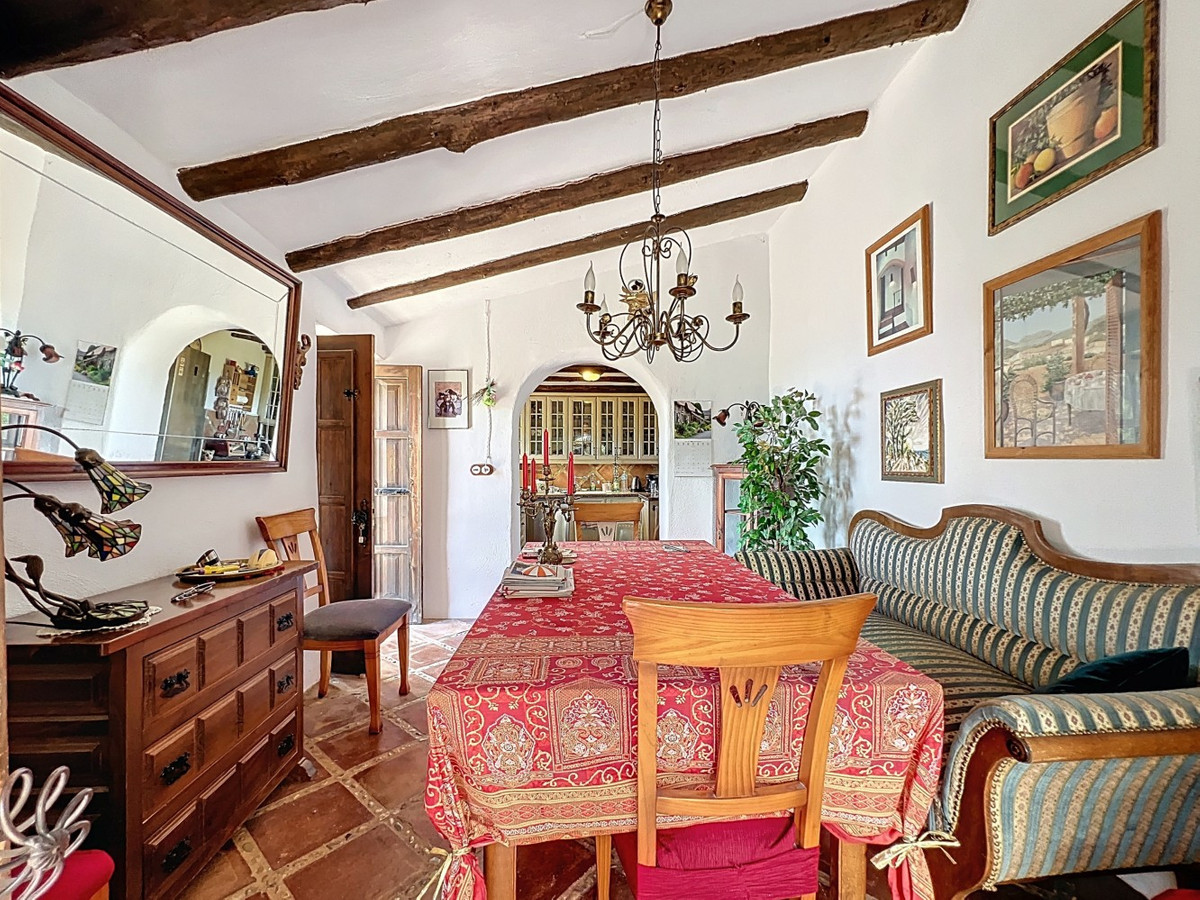 Se vende Villa - Chalet de 3 dormitorios en Costa Del Sol East, Málaga, España