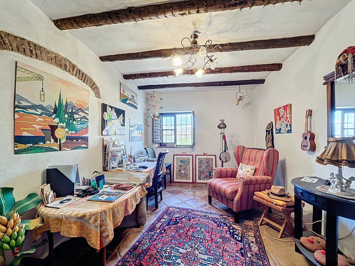 Se vende Villa - Chalet de 3 dormitorios en Costa Del Sol East, Málaga, España