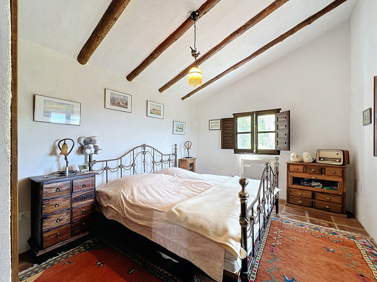 Se vende Villa - Chalet de 3 dormitorios en Costa Del Sol East, Málaga, España