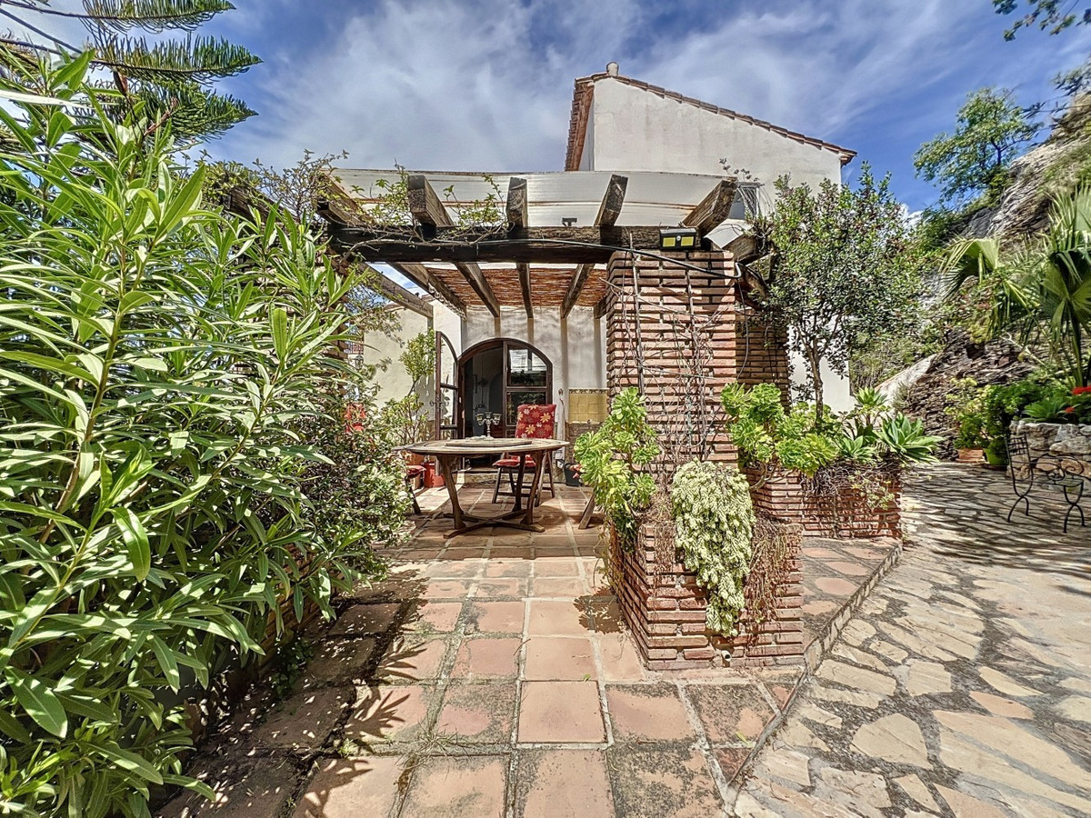 Se vende Villa - Chalet de 3 dormitorios en Costa Del Sol East, Málaga, España