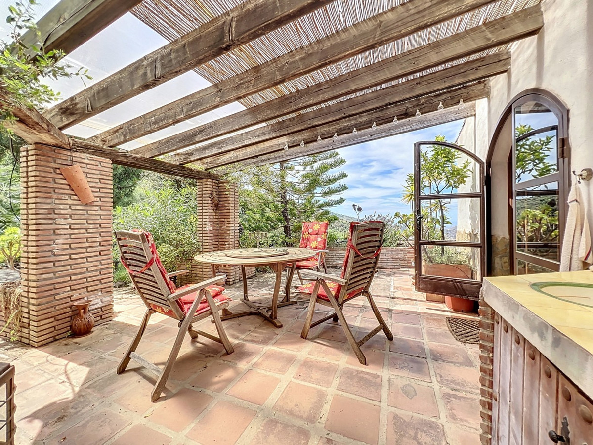 Se vende Villa - Chalet de 3 dormitorios en Costa Del Sol East, Málaga, España