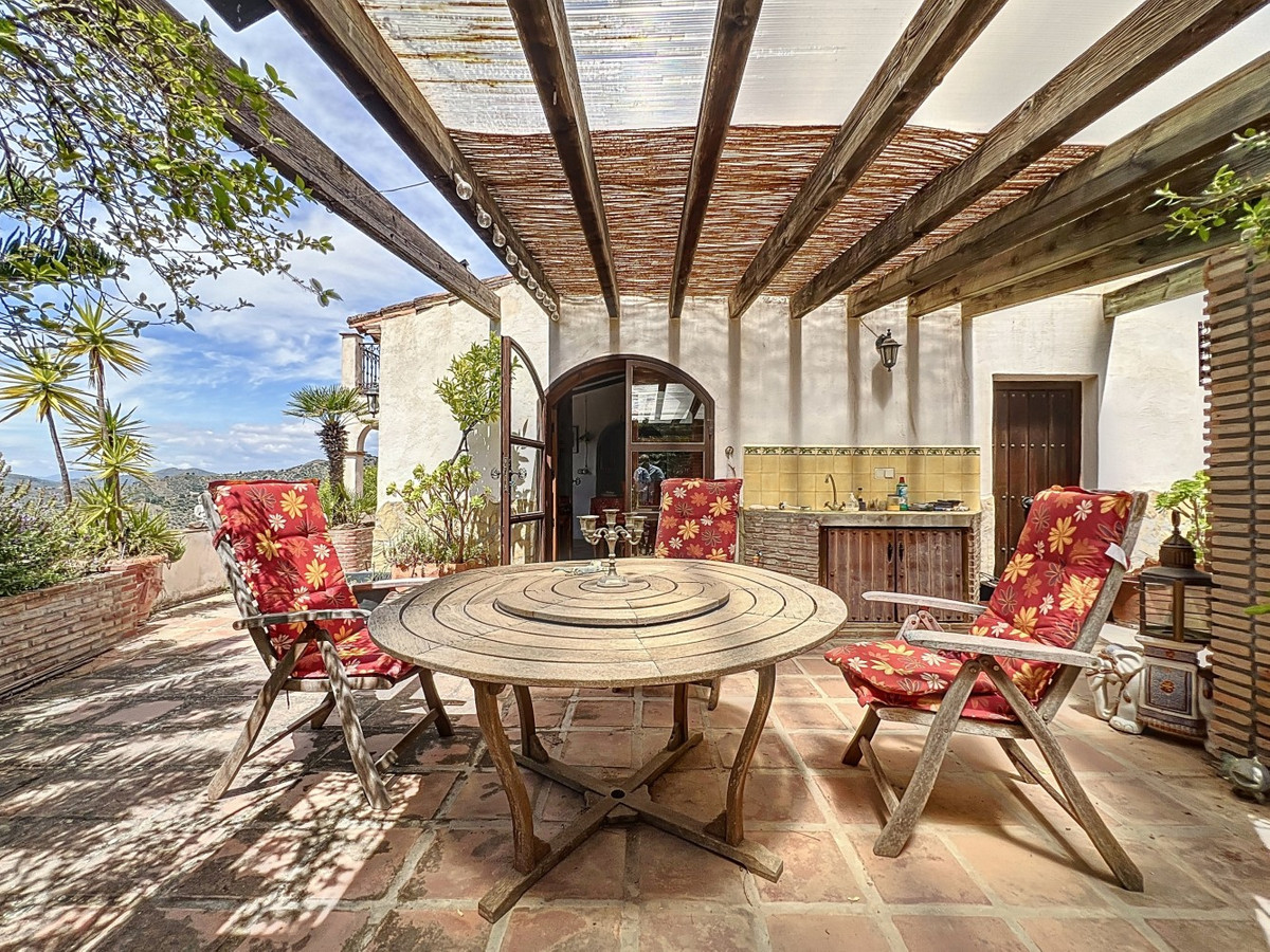 Se vende Villa - Chalet de 3 dormitorios en Costa Del Sol East, Málaga, España
