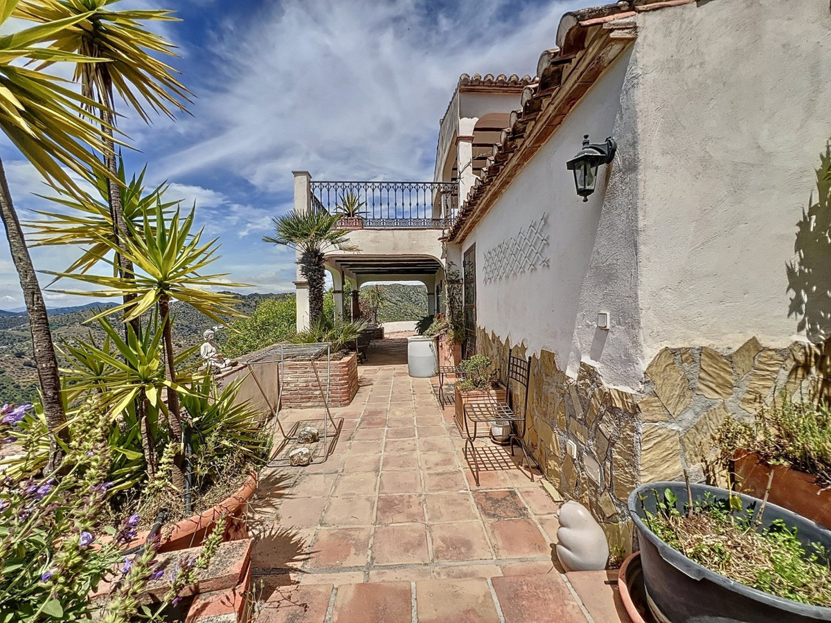 Se vende Villa - Chalet de 3 dormitorios en Costa Del Sol East, Málaga, España