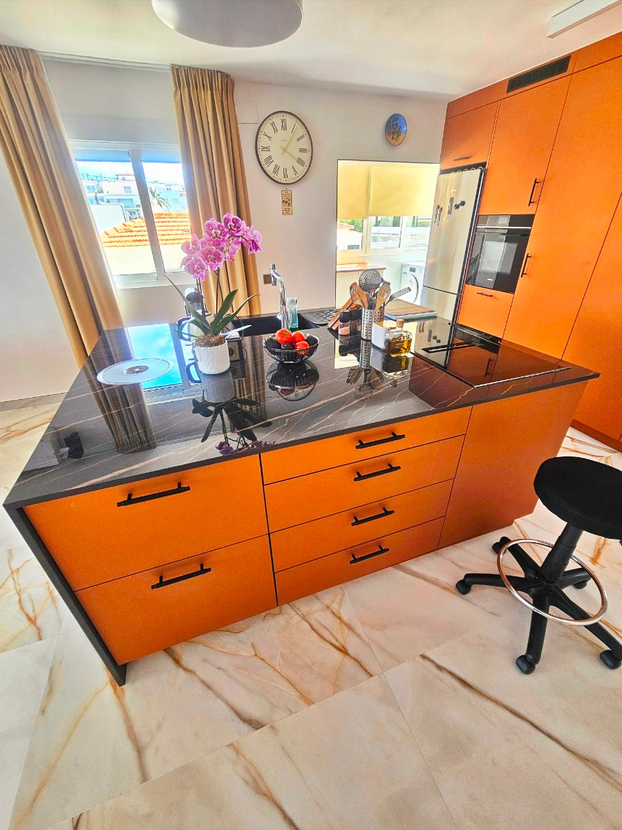 Se vende Apartamento Planta Media de 2 dormitorios en Costa Blanca, Alicante, España
