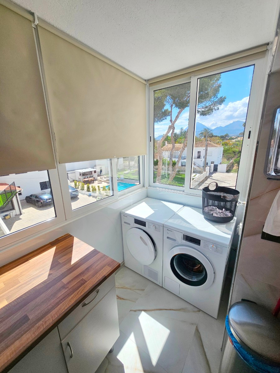 Se vende Apartamento Planta Media de 2 dormitorios en Costa Blanca, Alicante, España