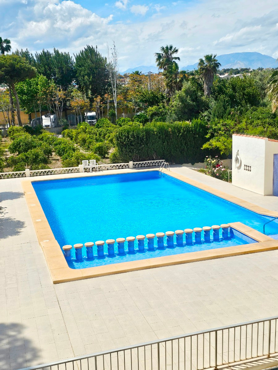 Se vende Apartamento Planta Media de 2 dormitorios en Costa Blanca, Alicante, España