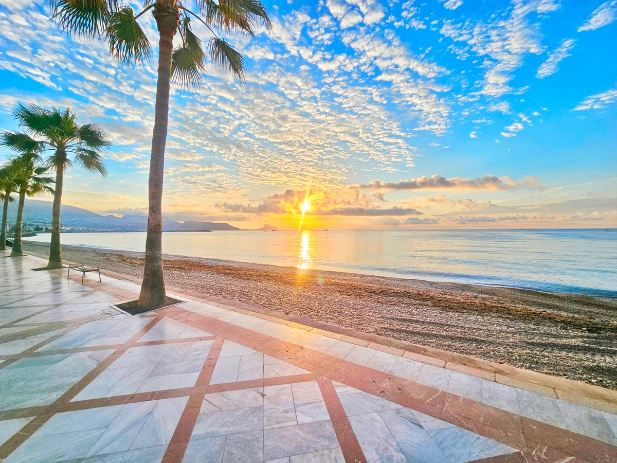 Se vende Apartamento Planta Media de 2 dormitorios en Costa Blanca, Alicante, España