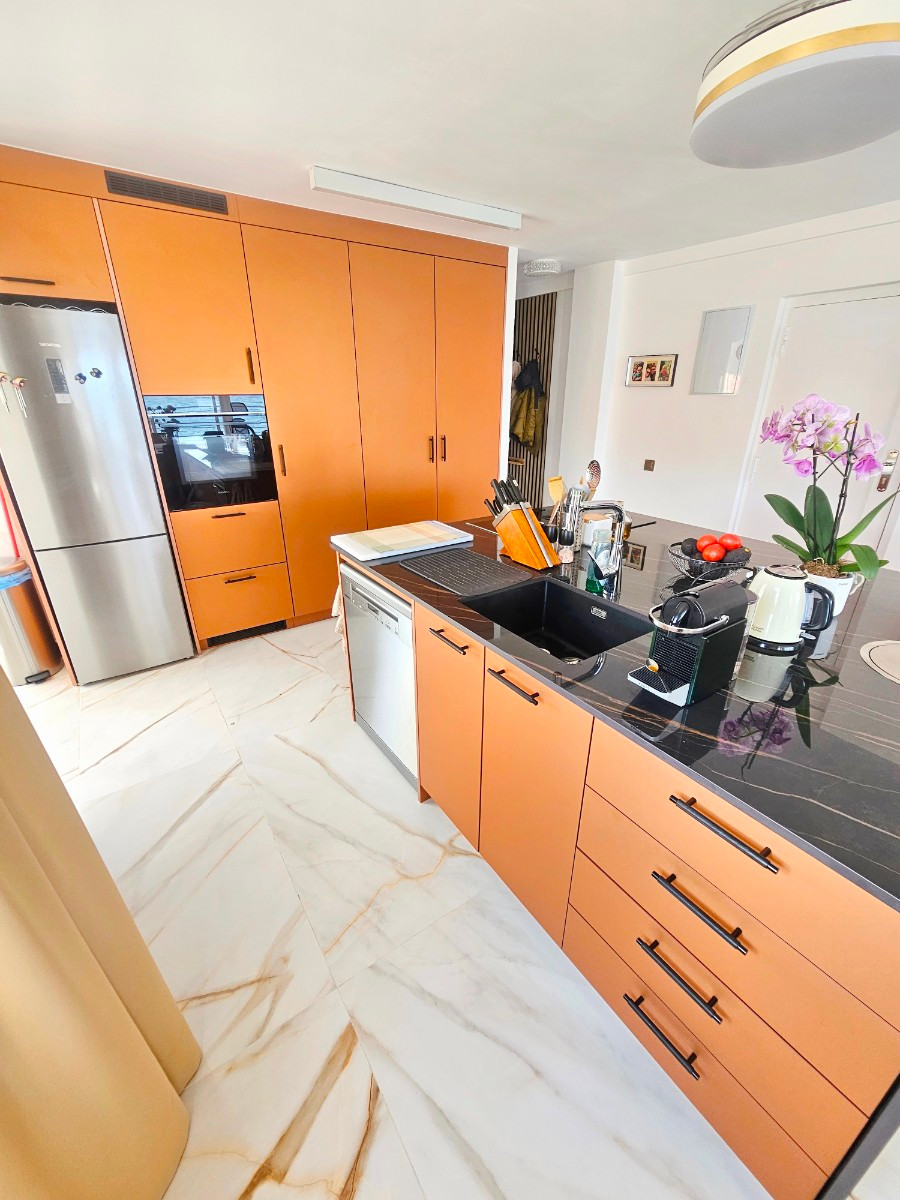 Se vende Apartamento Planta Media de 2 dormitorios en Costa Blanca, Alicante, España