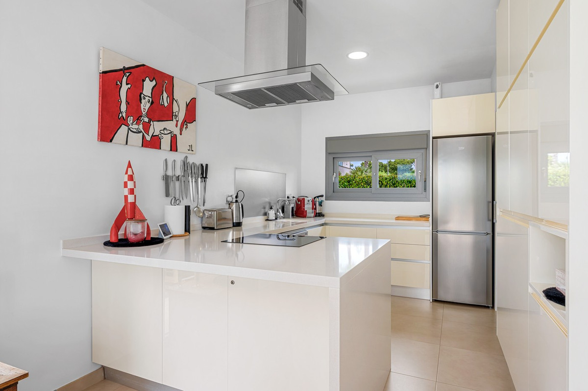 3 Bed Townhouse for sale in Jacarilla Costa Blanca, Alicante, Spain