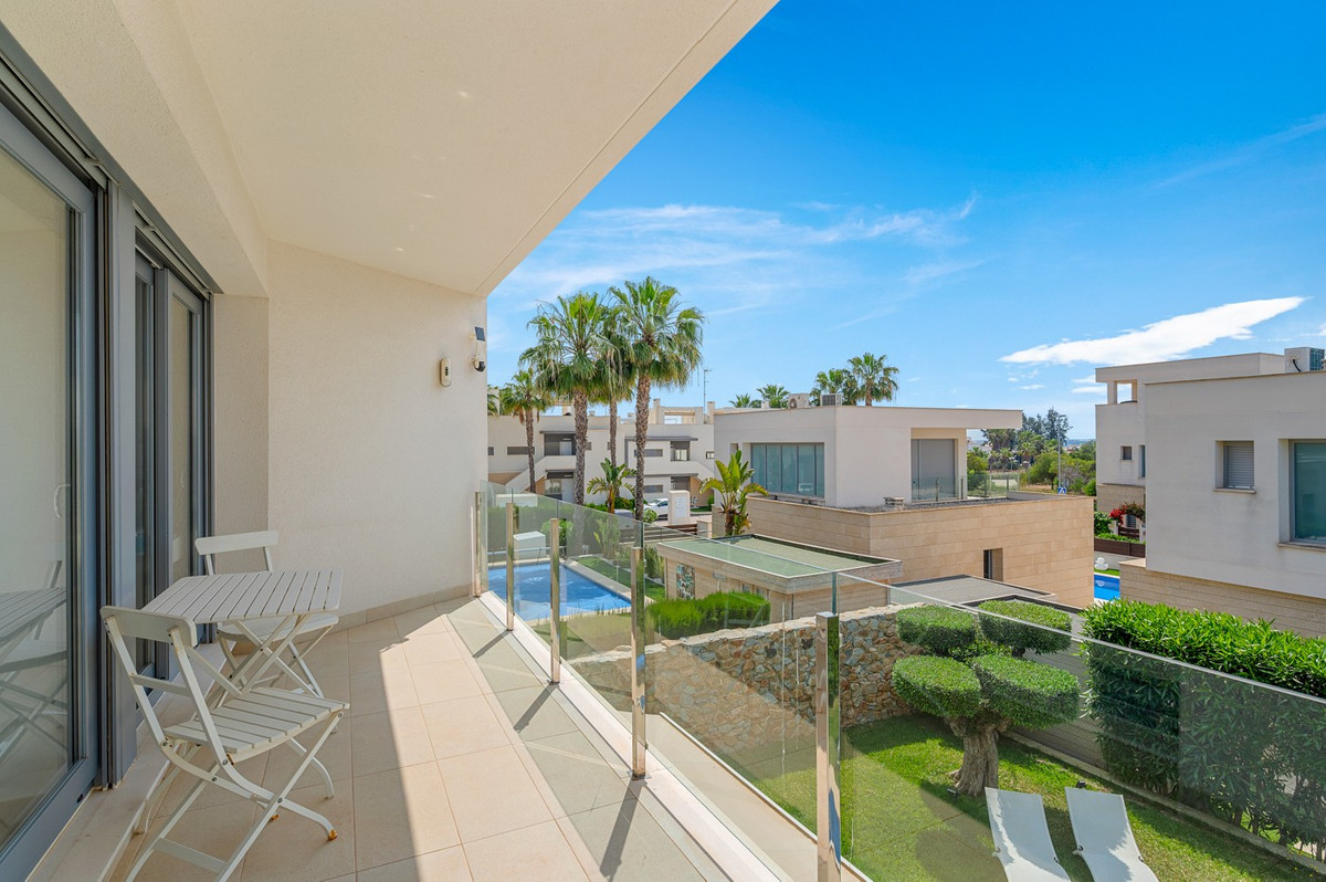 3 Bed Townhouse for sale in Jacarilla Costa Blanca, Alicante, Spain