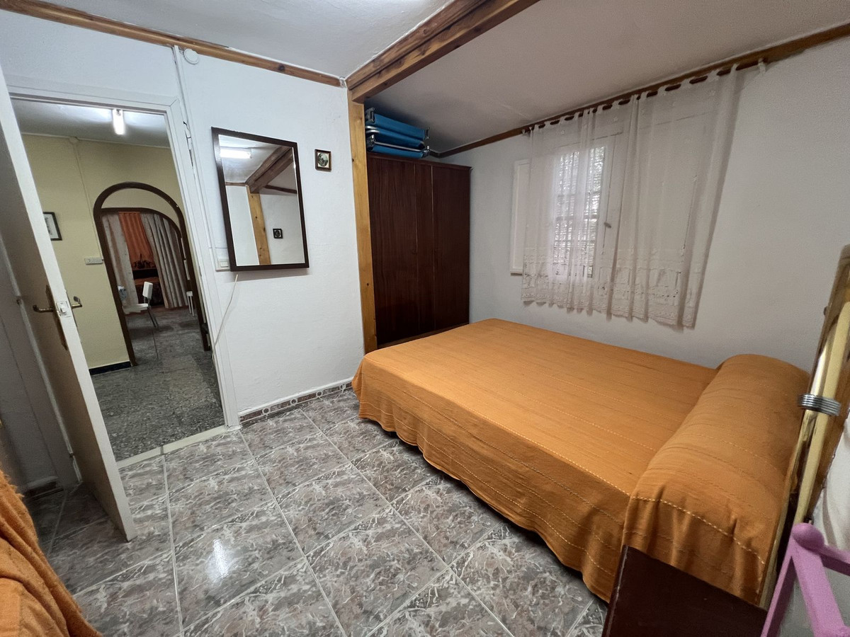 Se vende Finca - Cortijo de 2 dormitorios en Málaga Ciudad, Málaga, España