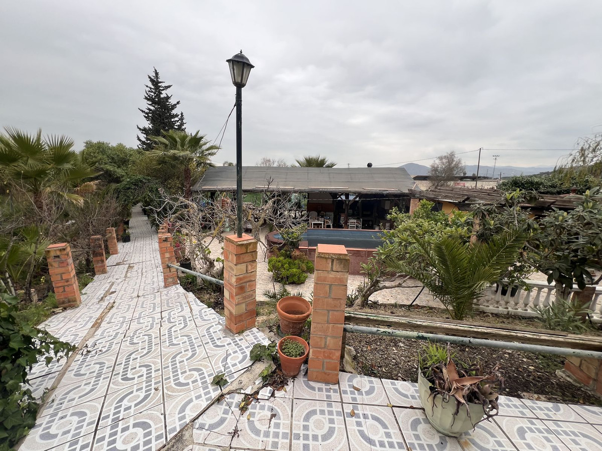 Se vende Finca - Cortijo de 2 dormitorios en Málaga Ciudad, Málaga, España