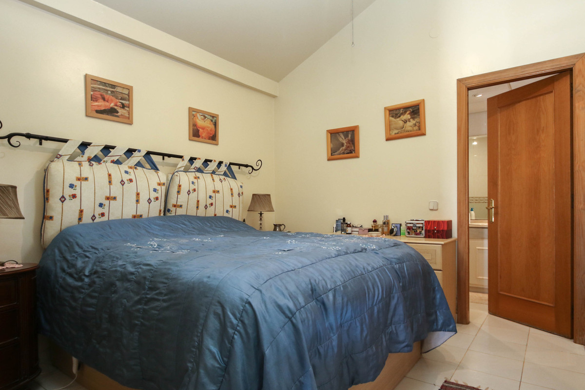 Se vende Villa - Chalet de 5 dormitorios en Costa Del Sol, Málaga, España