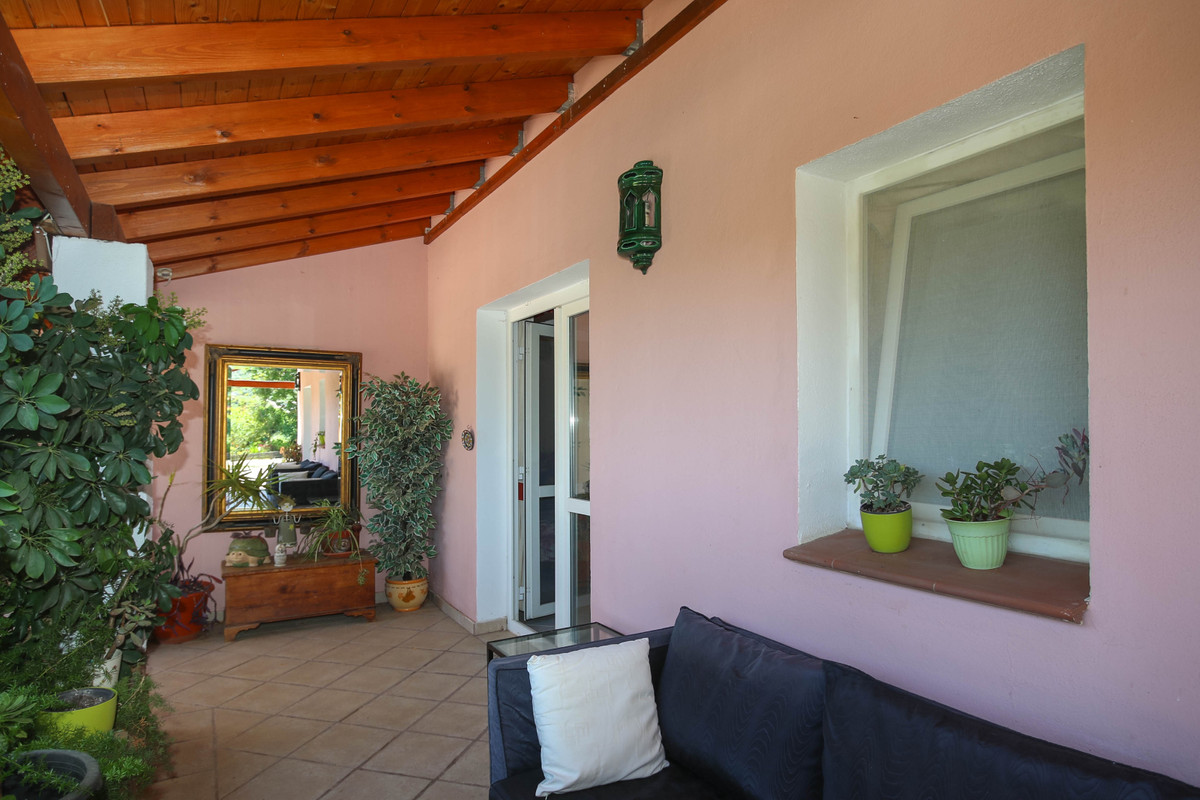 Se vende Villa - Chalet de 5 dormitorios en Costa Del Sol, Málaga, España