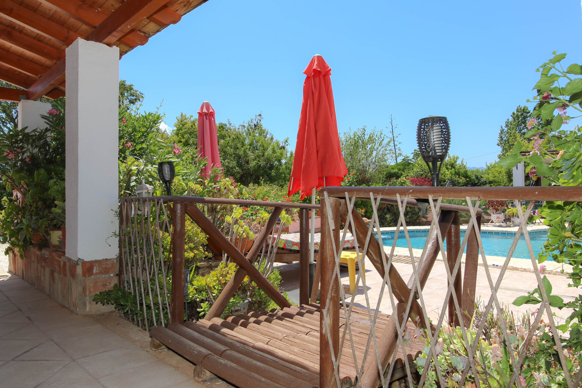 Se vende Villa - Chalet de 5 dormitorios en Costa Del Sol, Málaga, España