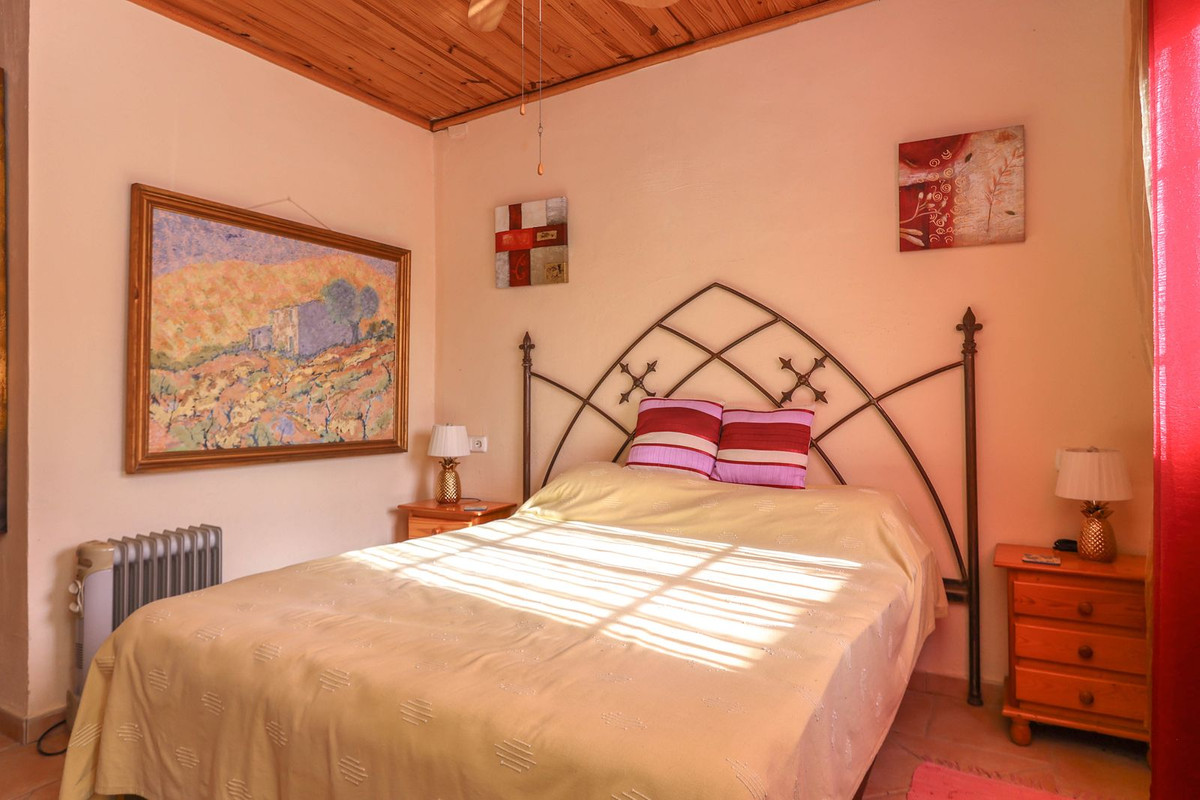 Se vende Villa - Chalet de 5 dormitorios en Costa Del Sol, Málaga, España