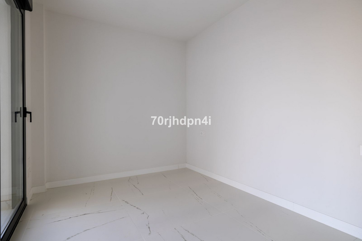 3 Bed Apartment for sale in Casares Costa Del Sol, Málaga, Spain