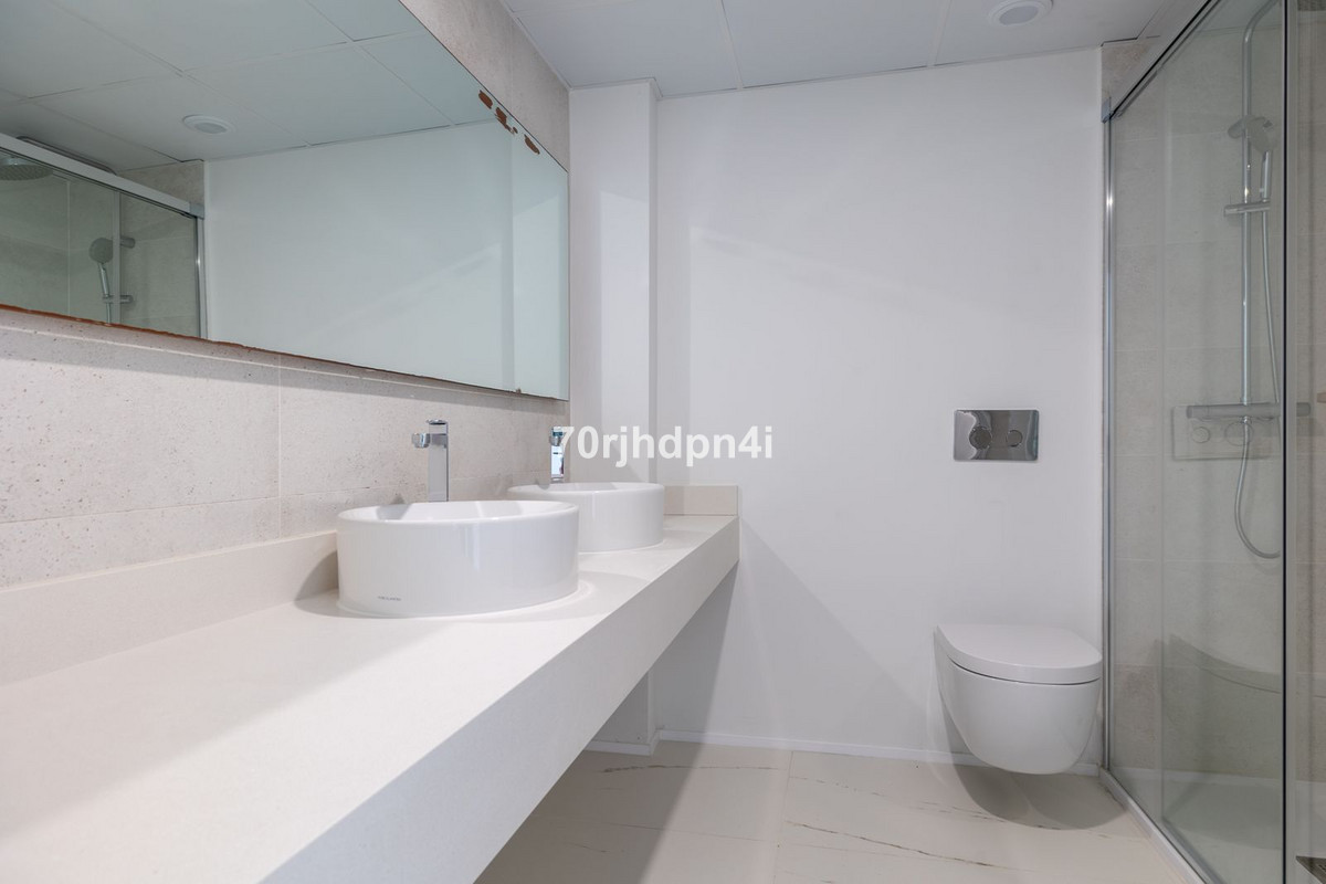 3 Bed Apartment for sale in Casares Costa Del Sol, Málaga, Spain